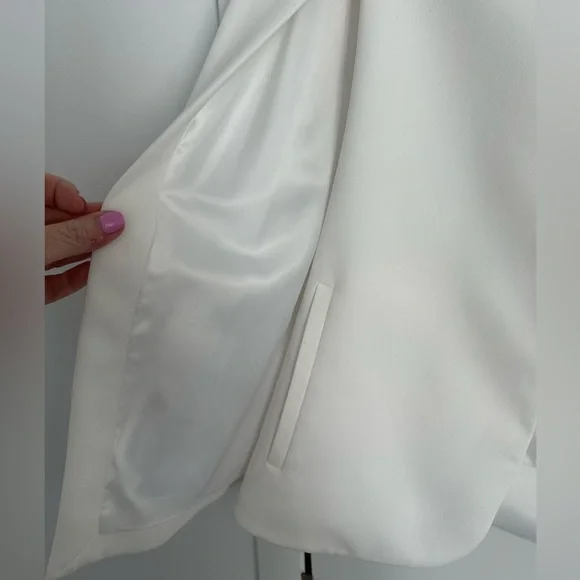 ZARA | White cape jacket - immaculate condition - Picture 3 of 6